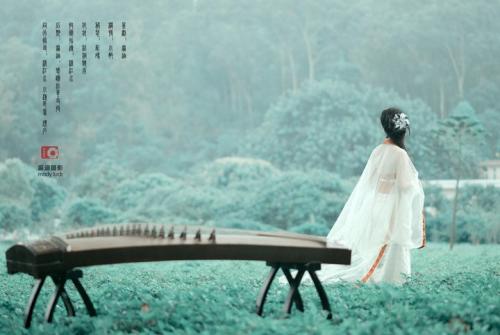 春风不相识，何事入罗帏。